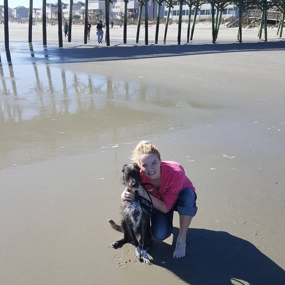 Meet your Posher, Allie - Picture 1 of 1