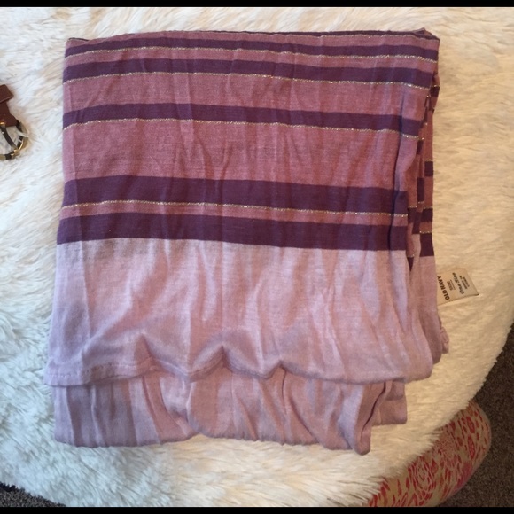 Purple infinity scarf - Picture 2 of 2