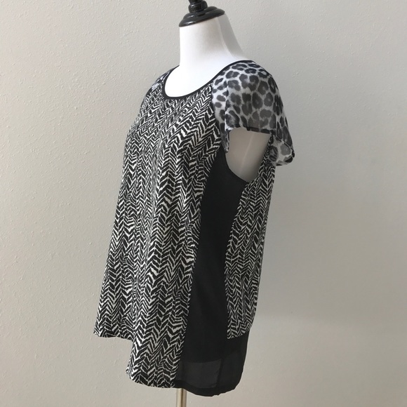 Express black & white patterned top - Picture 4 of 4