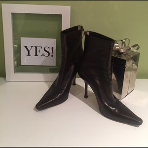 Fabulous Jimmy Choo Booties in Chocolate Brown! 👢