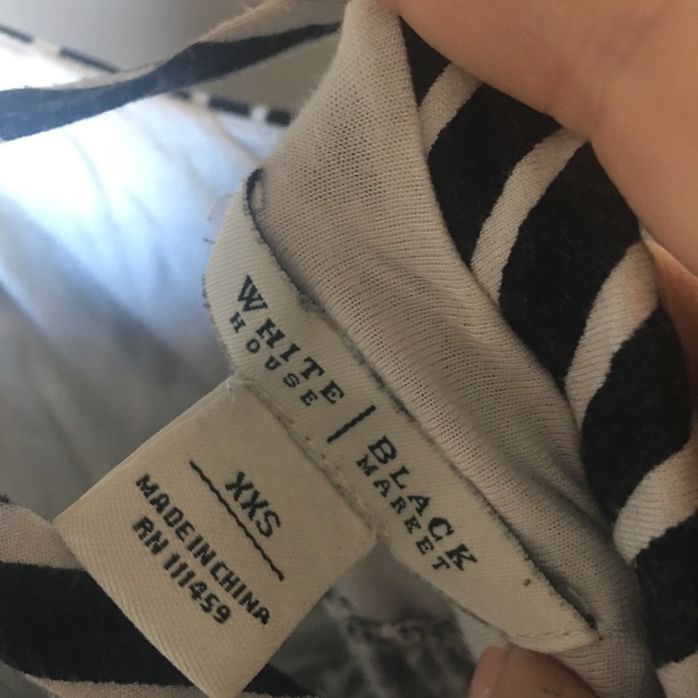 White House black market tank top - Picture 3 of 3