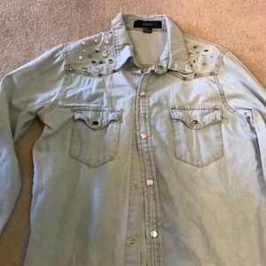 Forever 21 Denim Button-Up Shirt! Forever 21 Denim Button-Up Shirt!