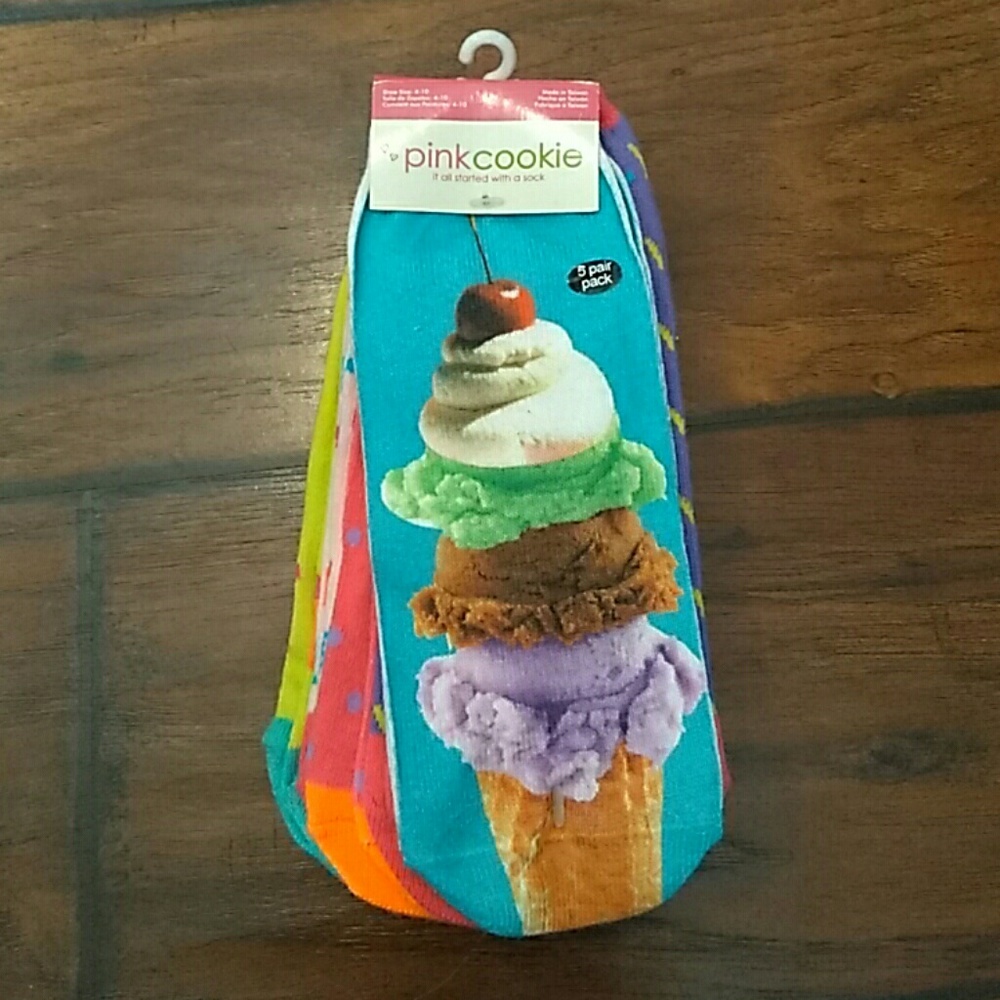 Girls pink cookie socks