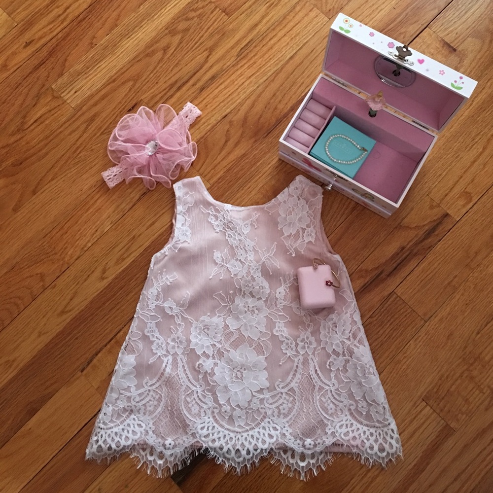 MAX STUDIO BABY GORGEOUS LACE TOP🎀