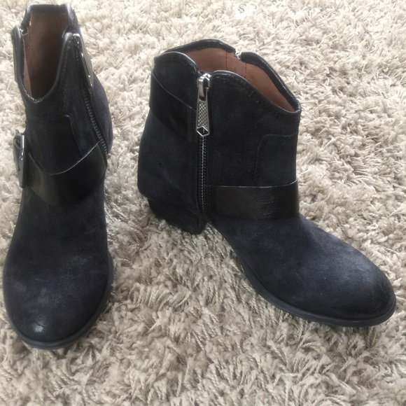 🎀NEW🎀 Donald J Pliner Dalis Ankle Boot - Picture 5 of 6