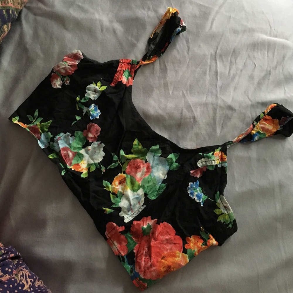 Karlie Crop Top