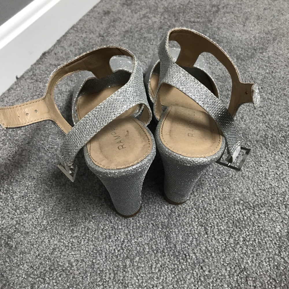 High Heels - Picture 4 of 4