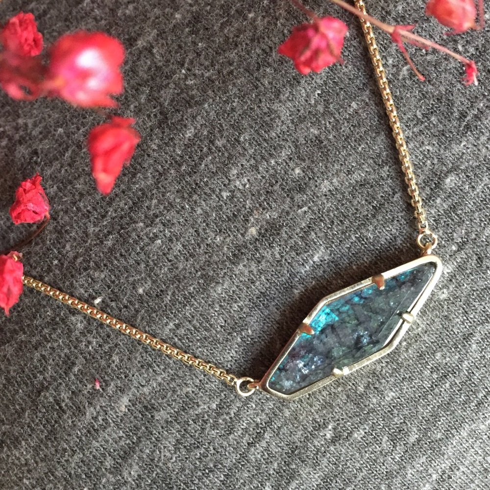 NWT Kendra Scott Beth Navy Crackle Necklace - Picture 1 of 3