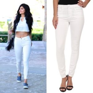 White skinny jeans