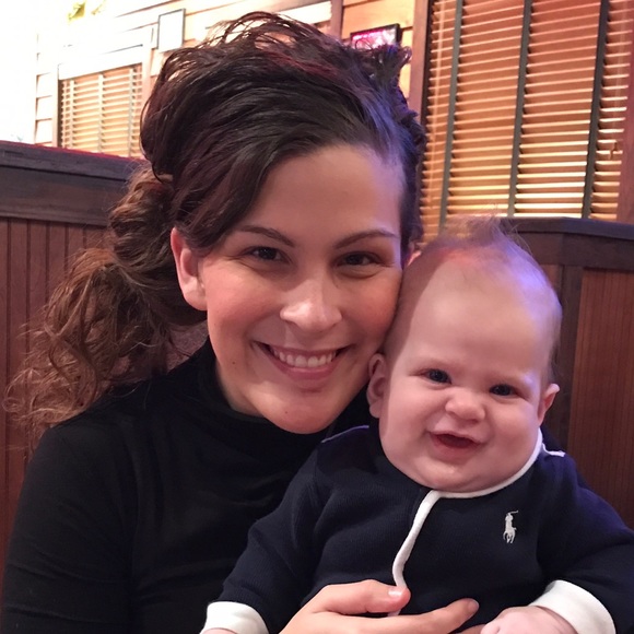 Meet your Posher, Laura - Picture 1 of 1