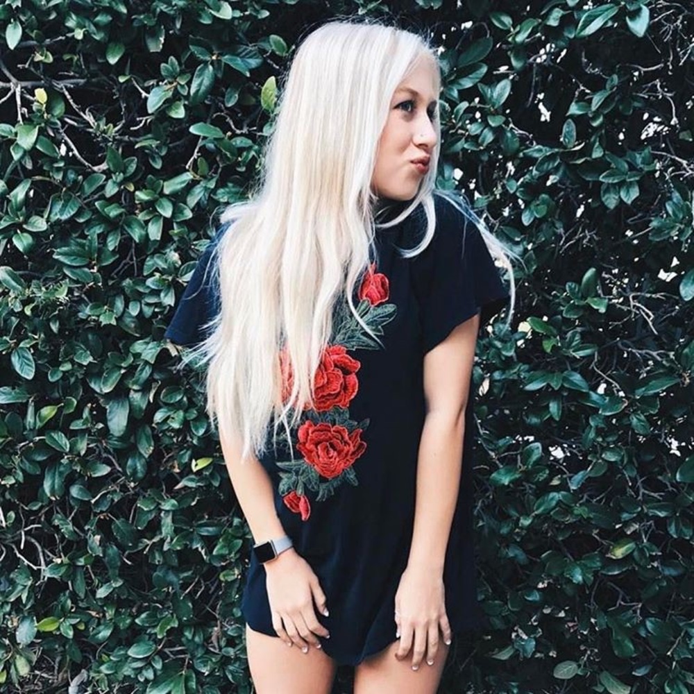 Vintage rose tee
