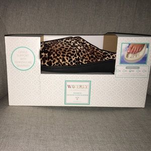 Waverly Women's Memory Foam Clog Slippers 1.0 pr