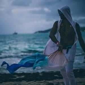 Meet your Posher, Nicholas