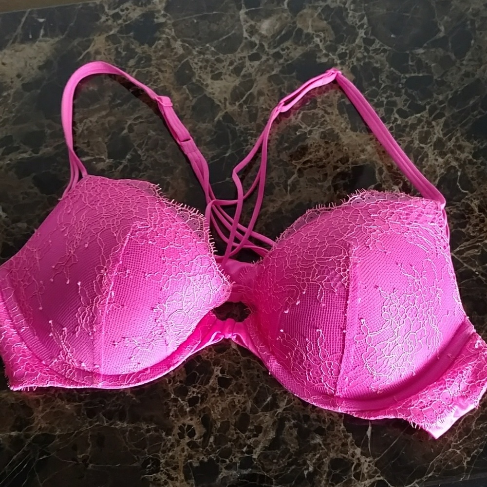 Victoria's Secret Very Sexy Push-up Bra 36B