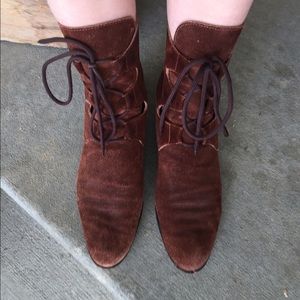 Vintage Joan & David lace up boots