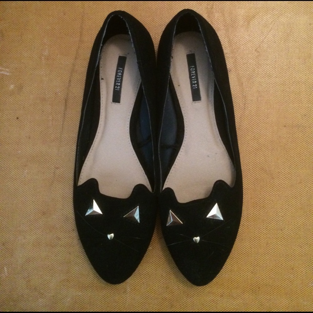 Black Cat Flats
