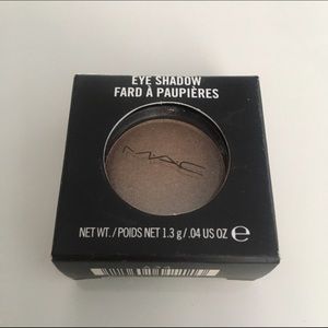 Mac eyeshadow
