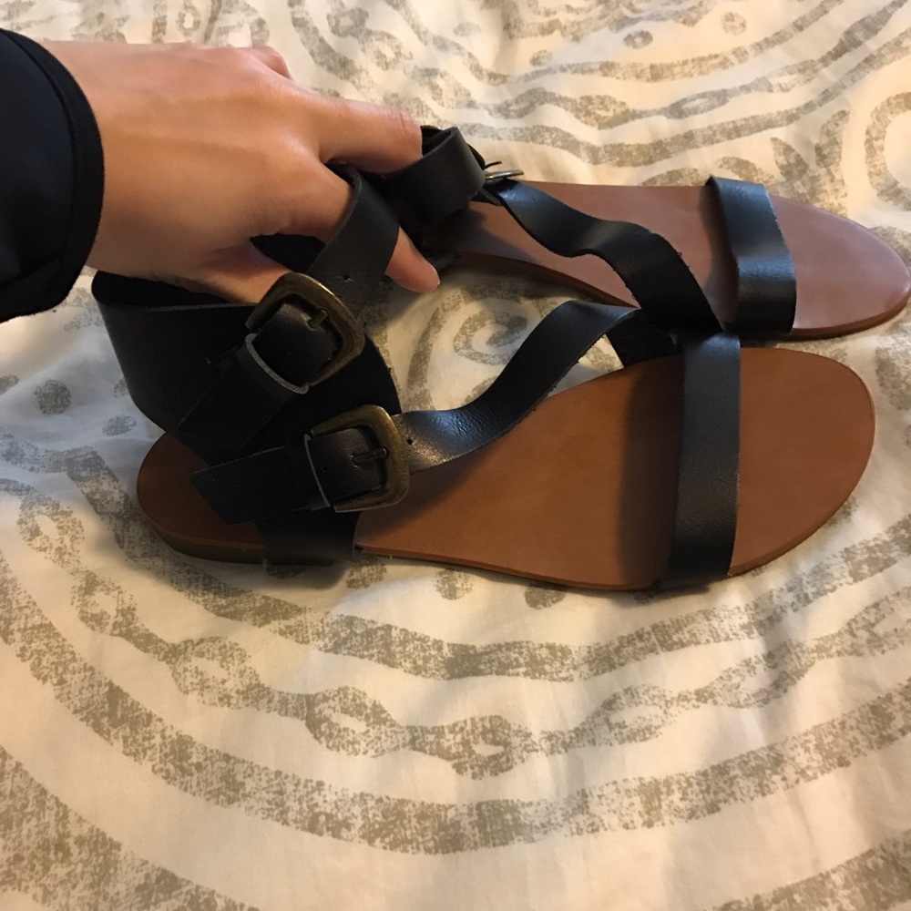 AE sandals