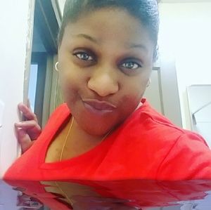 Meet your Posher, Tomeka