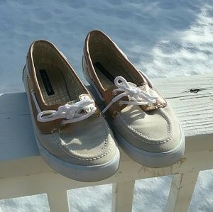 Tommy Hilfiger boat shoes