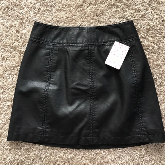 New Free People Zip It To Vegan Leather Skirt - Picture 4 of 6