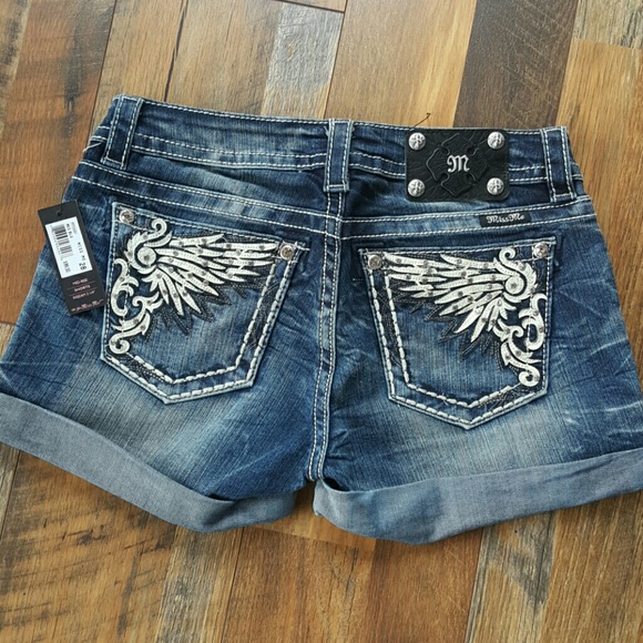 Miss Me Pants - NWT Miss Me Mid Rise Cuffed Shorts 28
