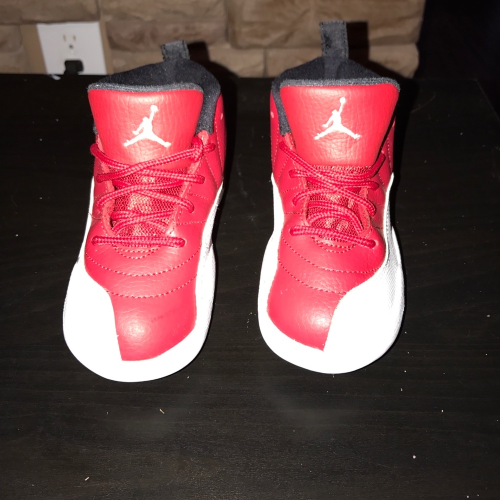 AIR JORDAN 12 RETRO "GYM RED"