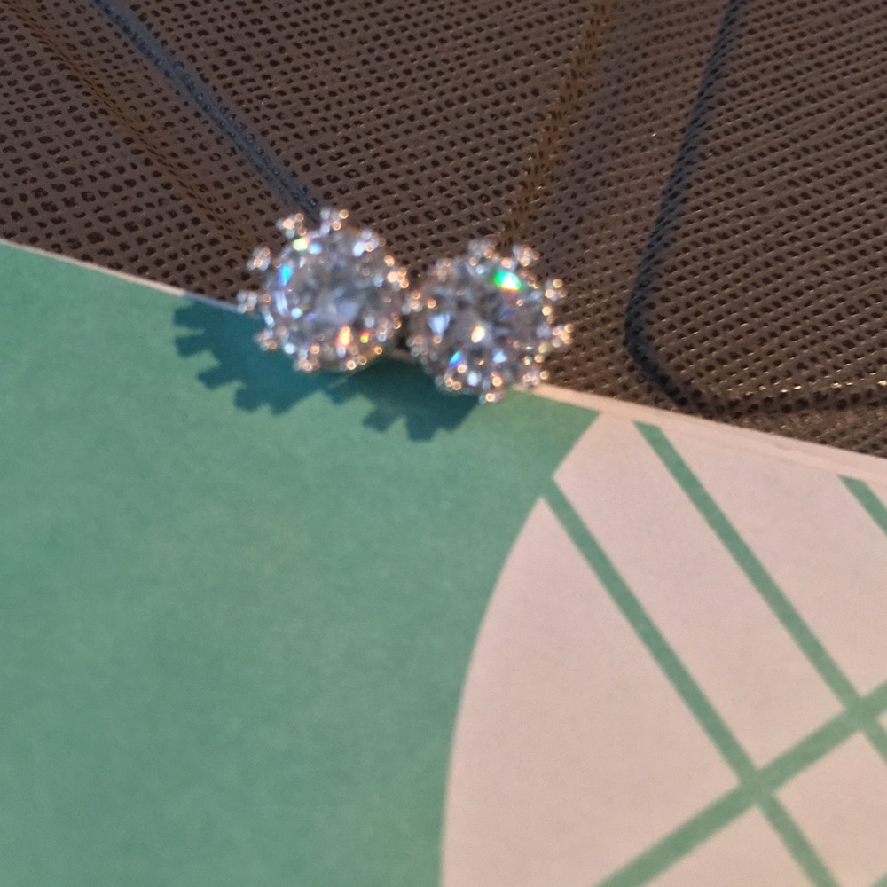 Beautiful 925 Silver CZ 2 carat earrings.❗️Final price drop‼️