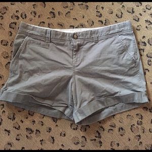 Gray Old Navy shorts