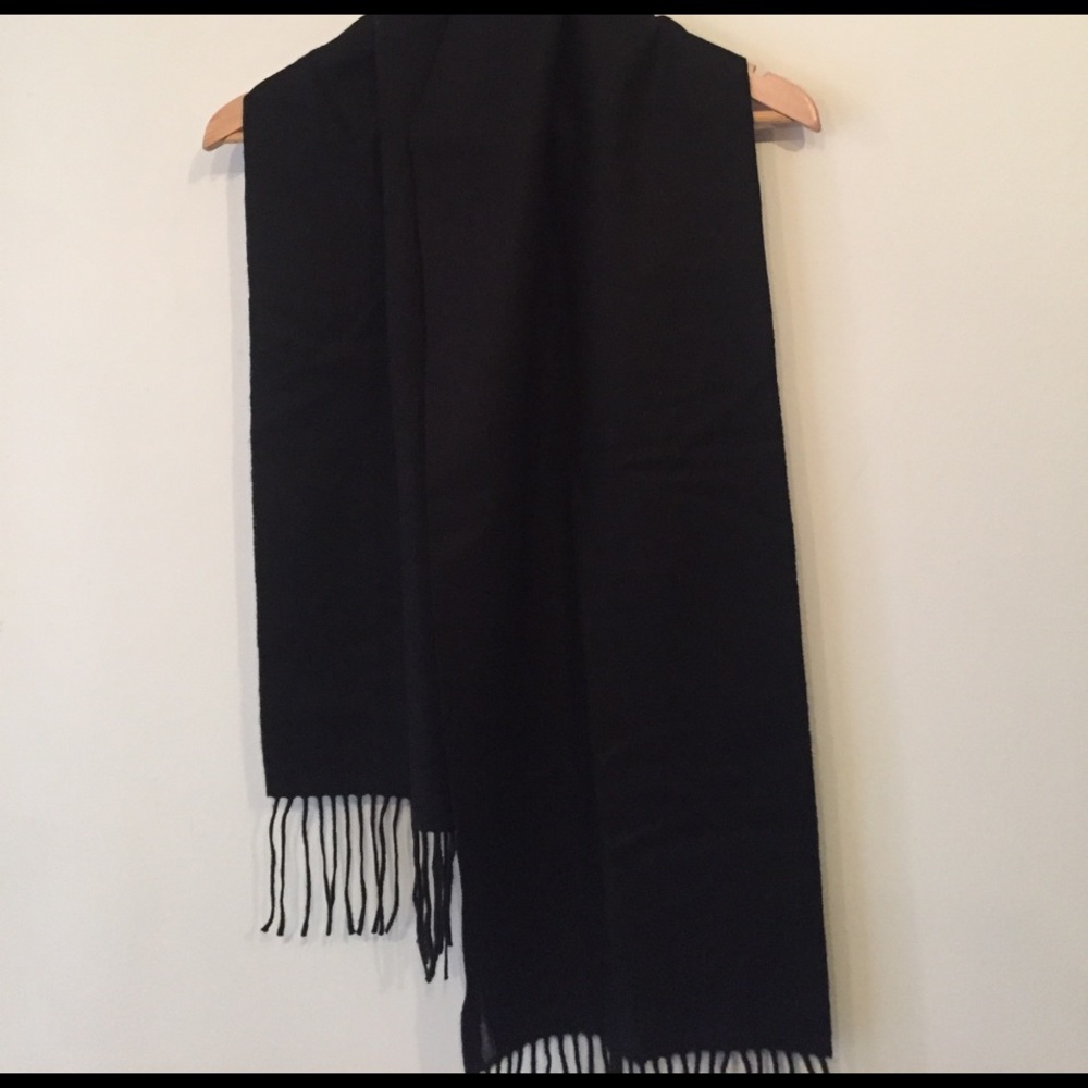 Enzo mantovani cashmere scarf black
