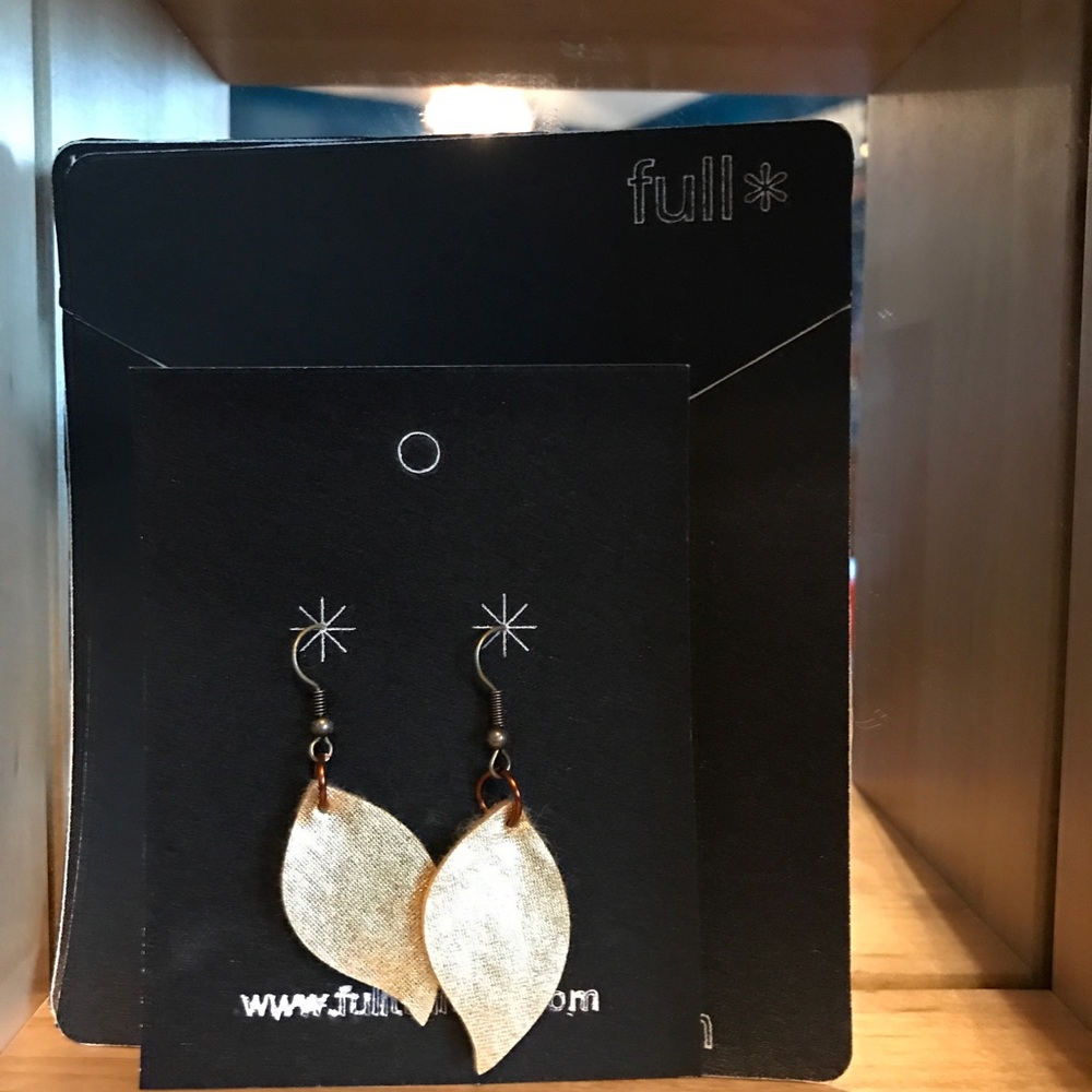 Gold leaf earrings!