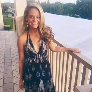 Meet your Posher, Brenna
