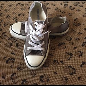 Gray Converse Low tops