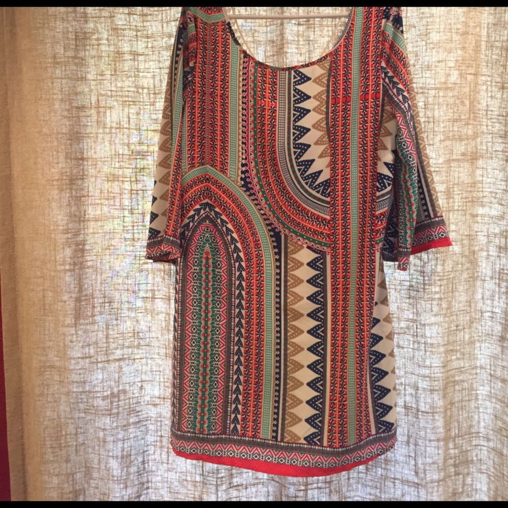 Three-quarter sleeve multicolor dress