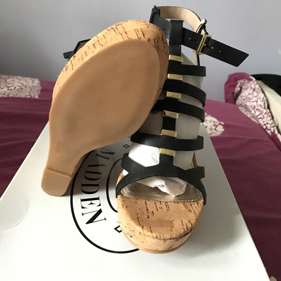 New! Steve Madden wedges ! 🕷✨ - Picture 2 of 4