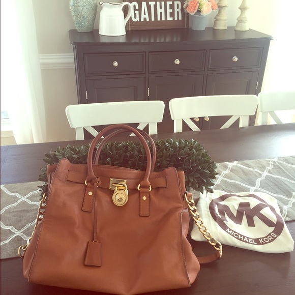 Michael Kors Handbags - Michael Kors Large Hamilton in Luggage