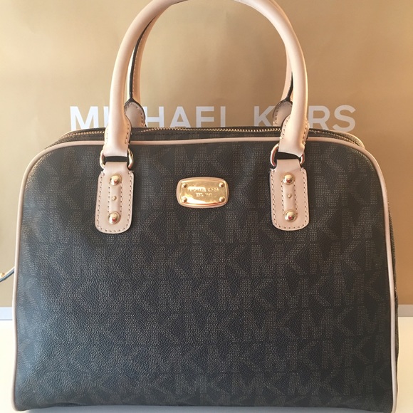 Michael Kors Handbags - 🆕MICHAEL KORS NEW LARGE SHOULDER/CROSSBODY 💯AUTH