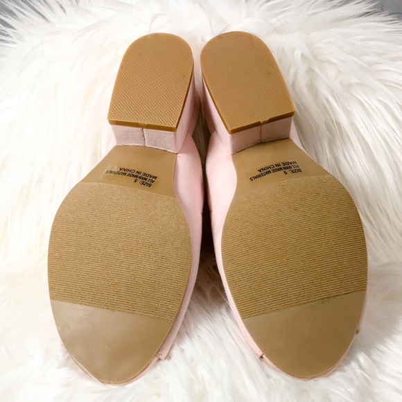Last Pair! Pale Pink Mule - Picture 5 of 6