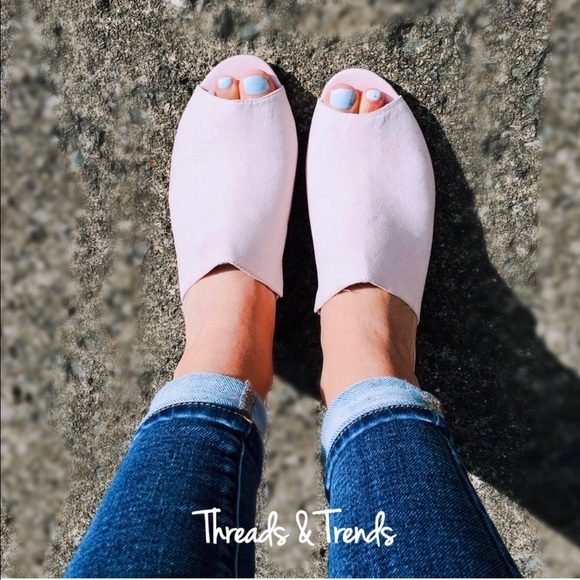 Last Pair! Pale Pink Mule - Picture 6 of 6