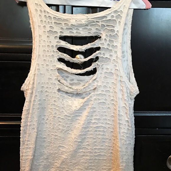 SAM&LIVI Tank - Picture 2 of 3