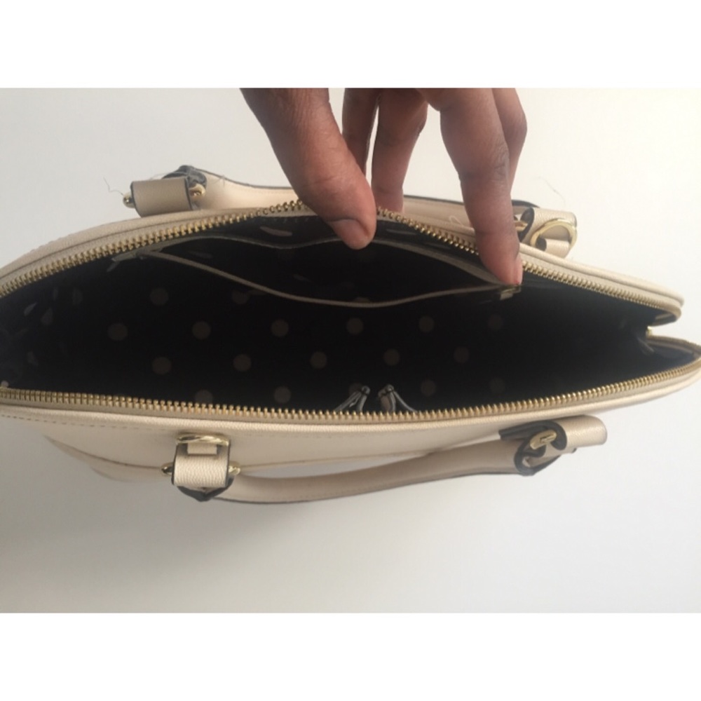 Off-white handbag - Picture 3 of 3