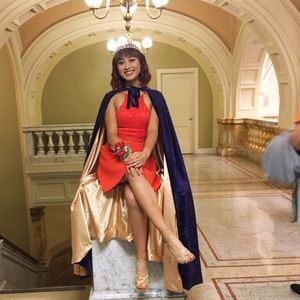 Meet your Posher, Jade