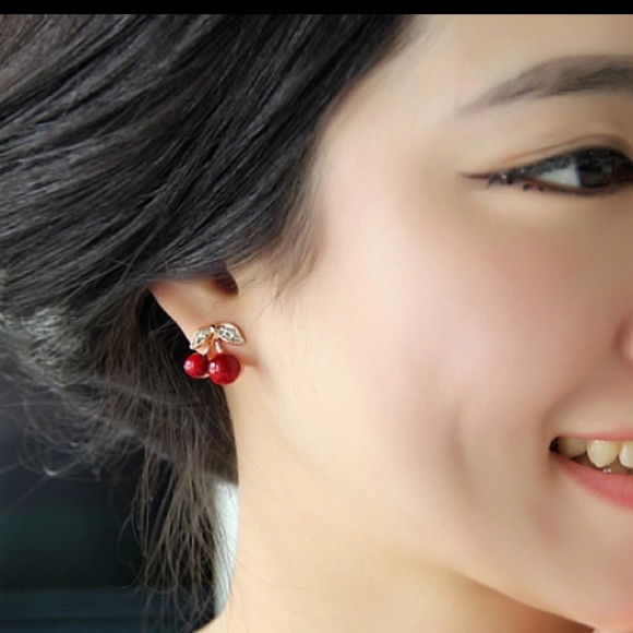 Red Cherry - Picture 2 of 5