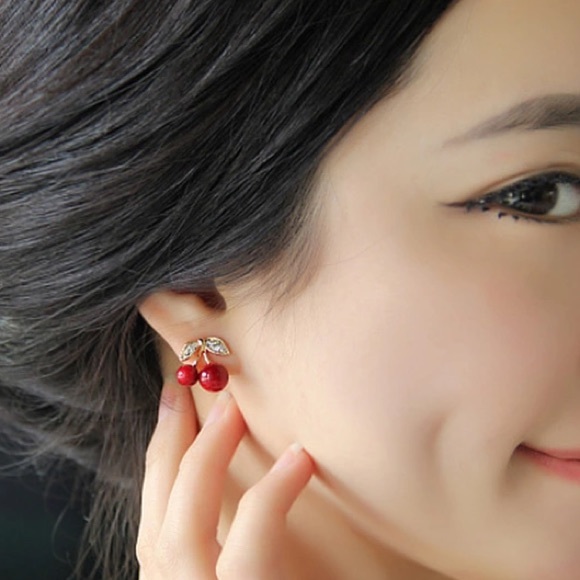 Red Cherry - Picture 3 of 5