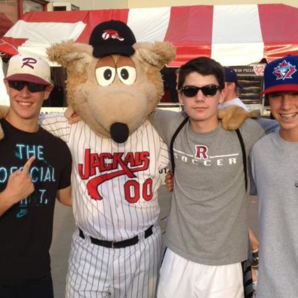 Meet your Posher, Dylan