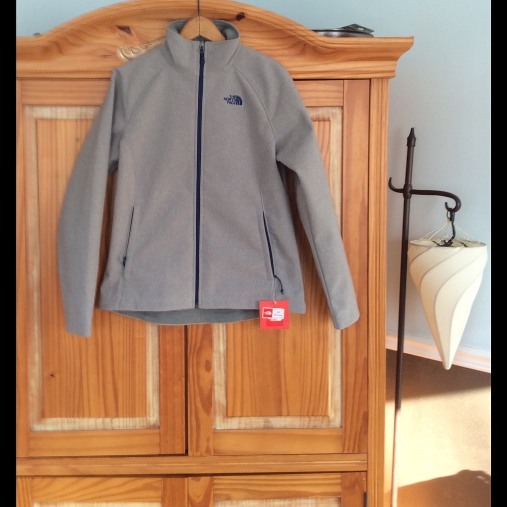 Women's NWT North Face Jacket