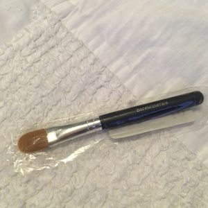Bareminerals concealer brush
