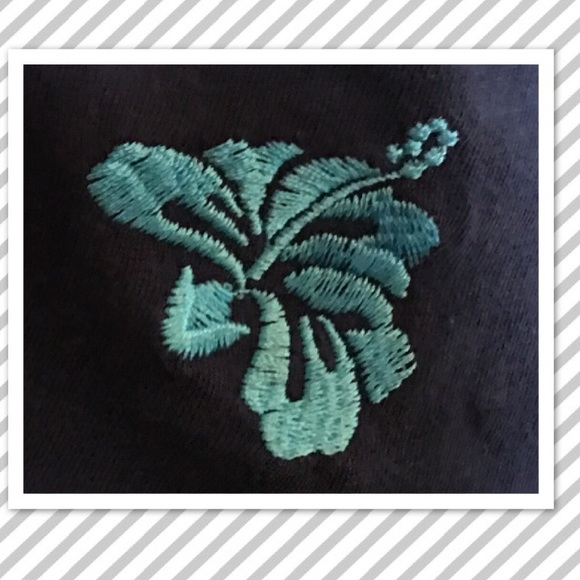 Hawaiian Boutique Tank Top - Picture 3 of 3