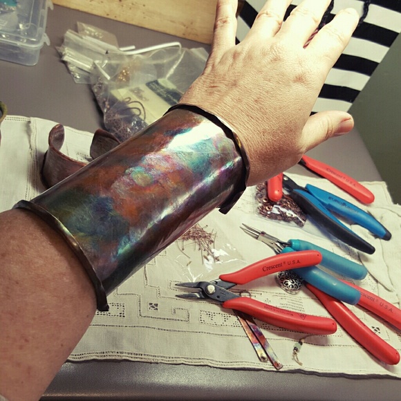 HP Artisan Wide Turquoise Patina Copper Cuff - Picture 7 of 8