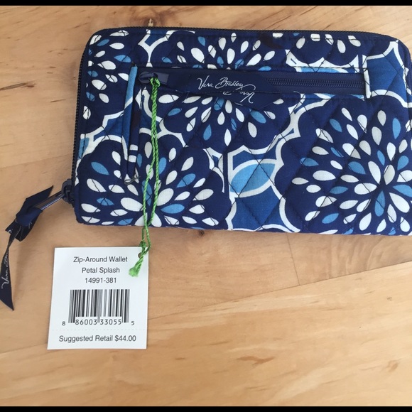 Handbags - NWT Vera Bradley zip around wallet